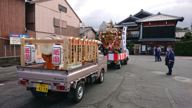 トラックに載せて牛銀さん